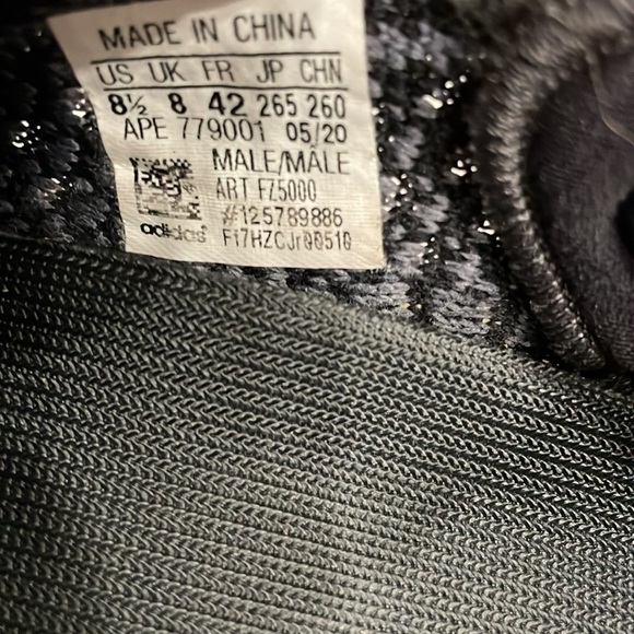 Adidas Yeezy Boost 350 V2 Carbon Sneakers - Picture 7 of 16